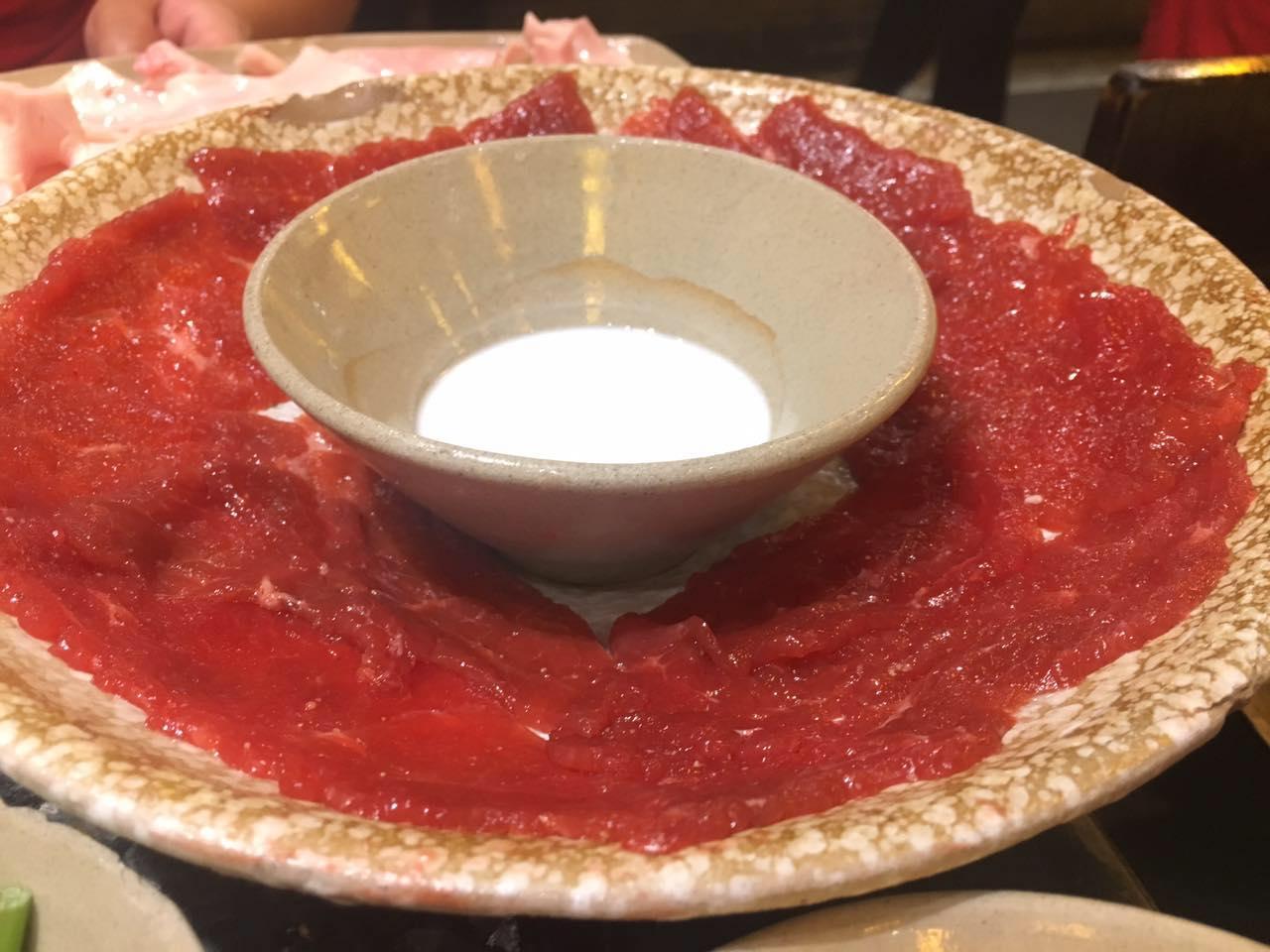 探索自然美景的旅行，最新大片带你寻找内心平和之乐